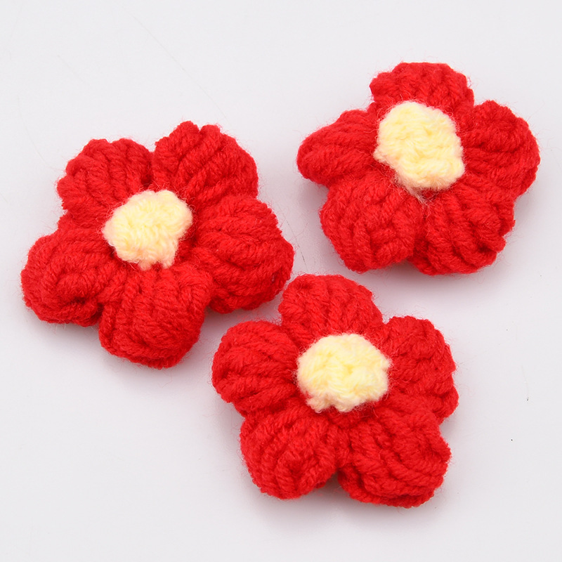 Handmade Crochet Five Petal Fl - Embellish Craft 评论和价格