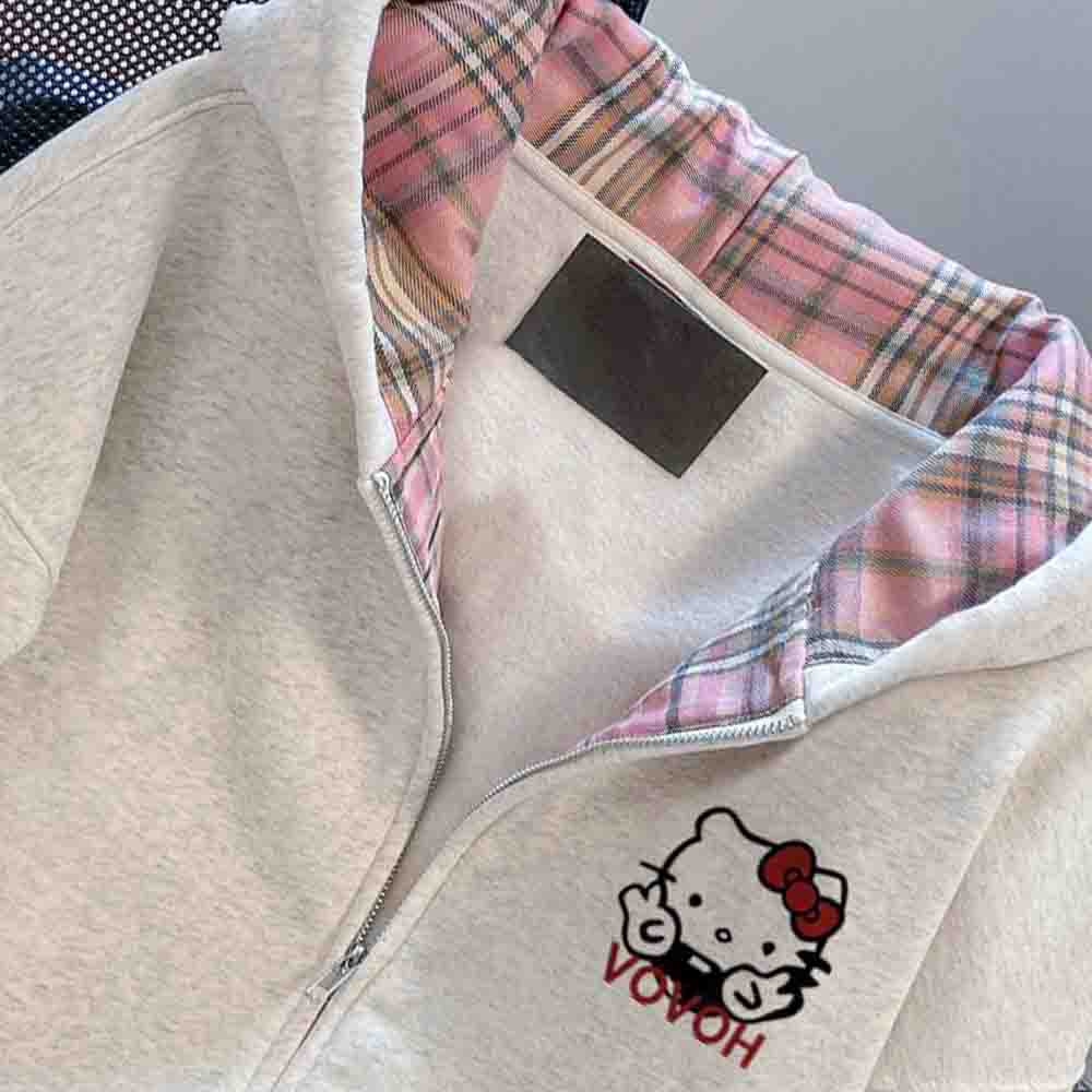 Hello Kitty Women's Hooded Swe - Embellish Knit 评论和价格
