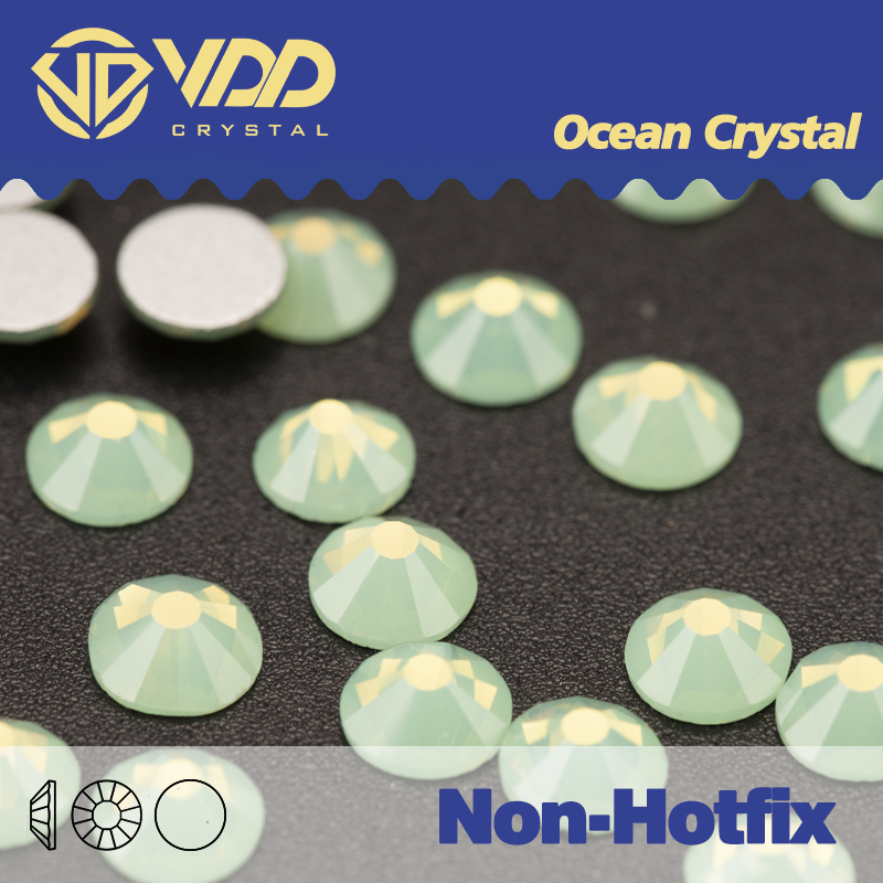 VDD 046 Green Opal  Crystals F - Hotfix Rhinestone Sheet 评论和价格