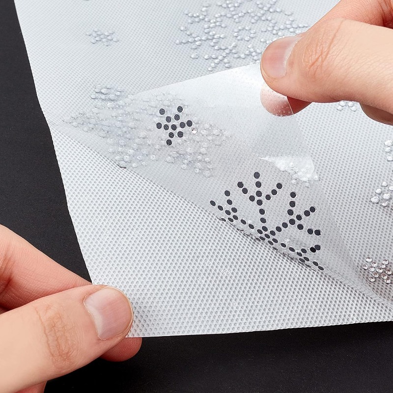2 Sheet Snowflake Iron on Rhin - Hotfix Rhinestone Sheet 评论和价格